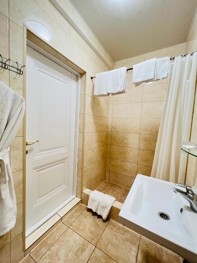 Sergeev Hotel Nikolayev Ngoại thất bức ảnh