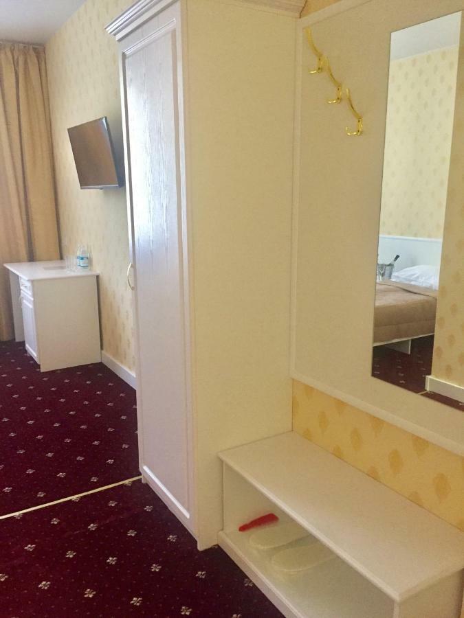 Sergeev Hotel Nikolayev Ngoại thất bức ảnh
