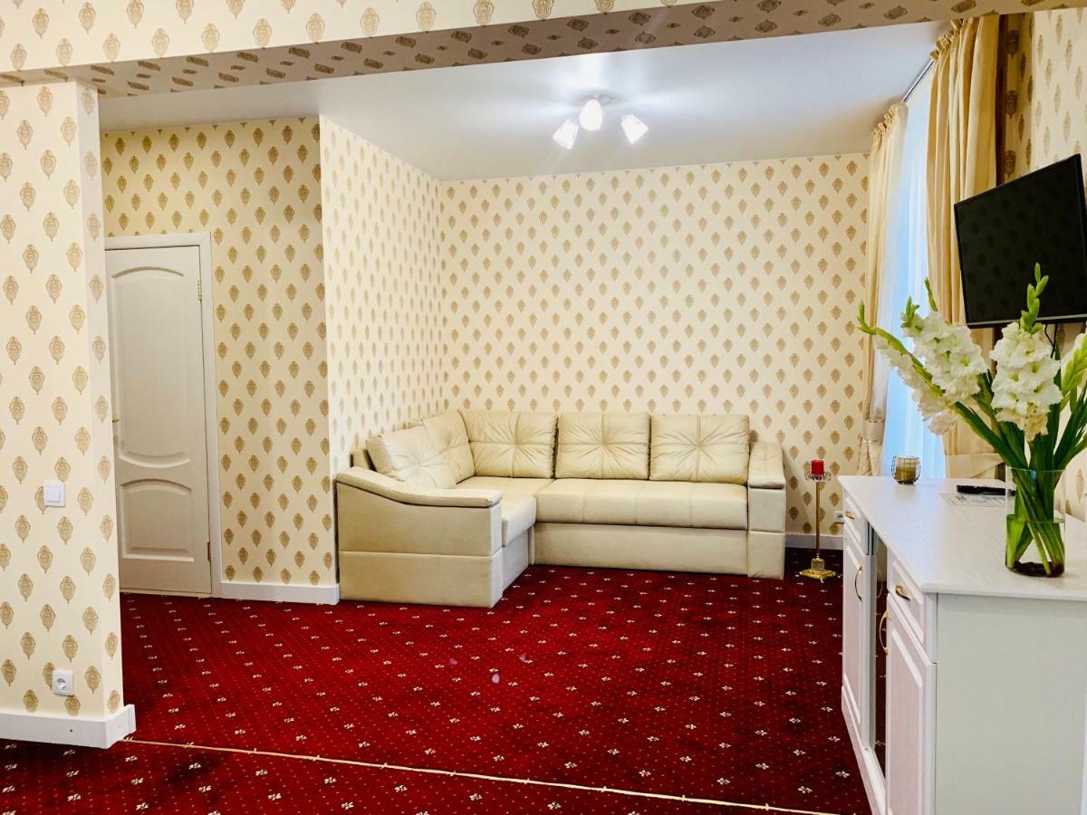 Sergeev Hotel Nikolayev Ngoại thất bức ảnh